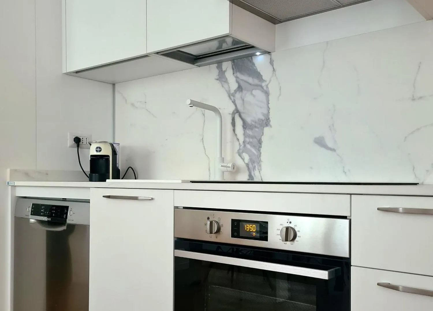 Serendipity Apartments - Porta Romana ミラノ